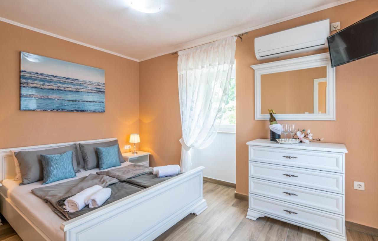 Holiday House Serenity Malinska Esterno foto