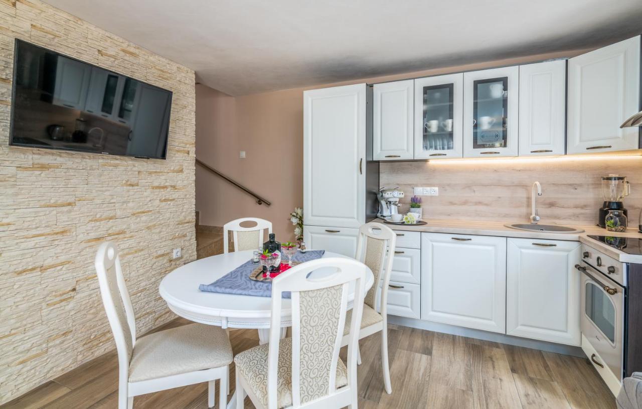 Holiday House Serenity Malinska Esterno foto